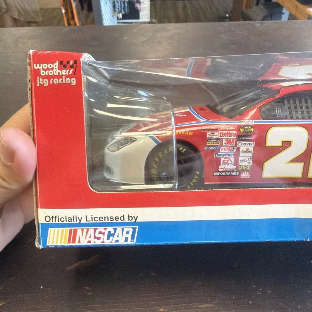 Ken Schrader #21 Little Debbie Wood Brothers JTG Racing Nascar 1:24 Scale